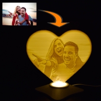 Lampă Luna 3D Personalizată - Inimioară Cu Două Poze
